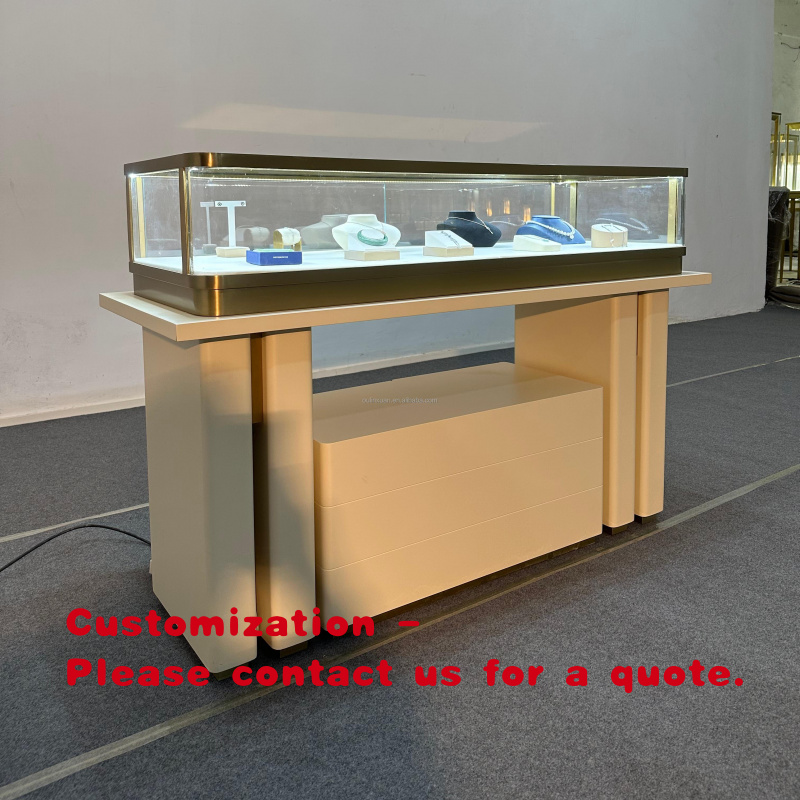Wystawowa gablota na zegarki i – Luxury Watch Exhibition recenzja i cena